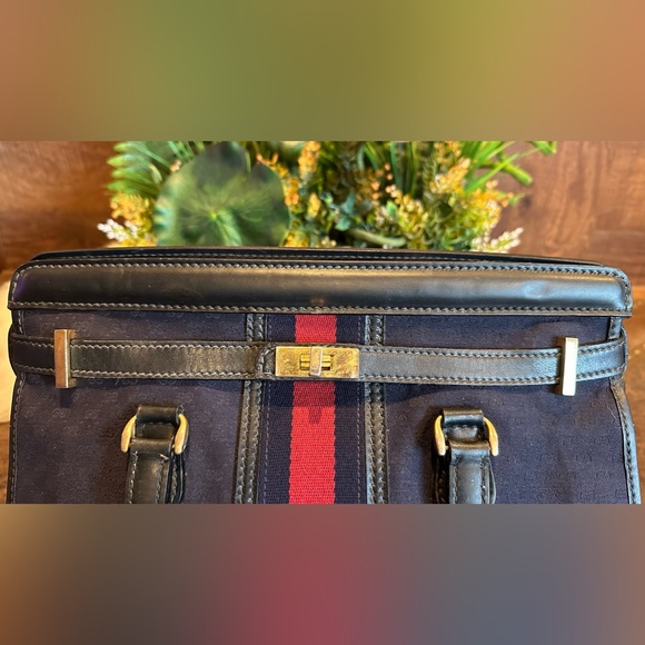 ⛔️SOLD ⛔️Authentic gucci blue navy - Picture 14 of 17